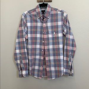 Long sleeve light weight button up jcrew shirt